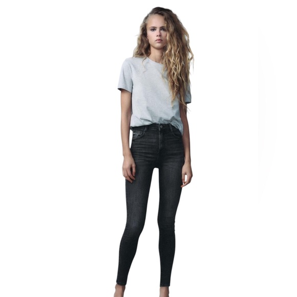 Zara HIGH-WAISTED SCULPT TRF JEANS in Anthracite Grey | size 14 | NWT - Picture 1 of 5